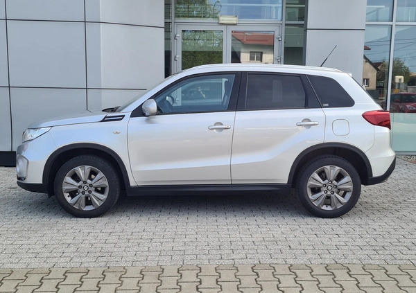 Suzuki Vitara cena 83900 przebieg: 51300, rok produkcji 2019 z Milanówek małe 154